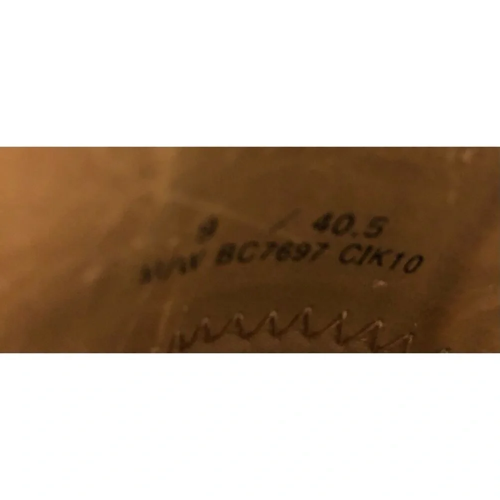 B.O.C. Born Concept Retro Tan Leather Chunky 3 Heel Clog Size 9 (Wear‎ on Front)